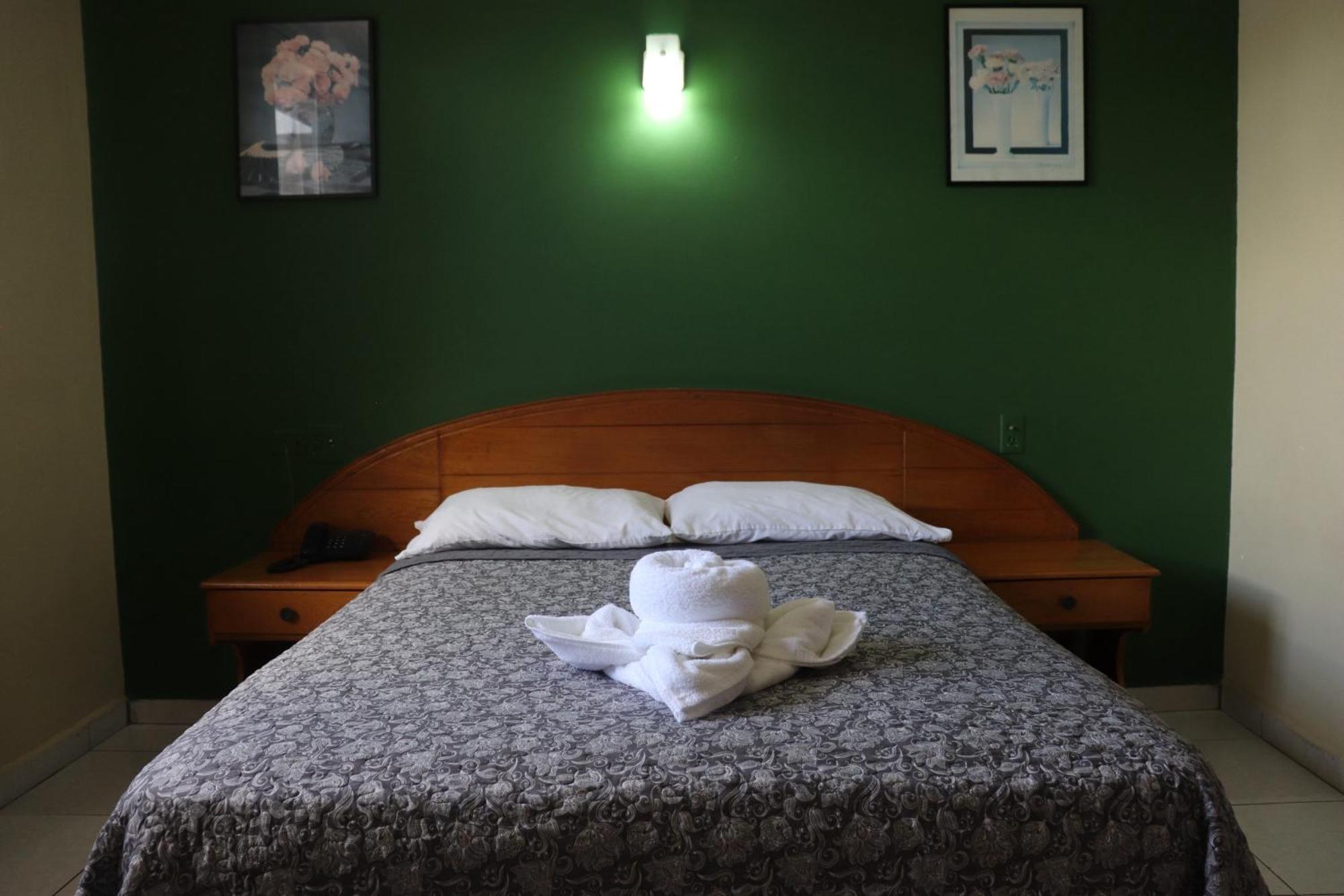 Hotel Toledo David Bagian luar foto