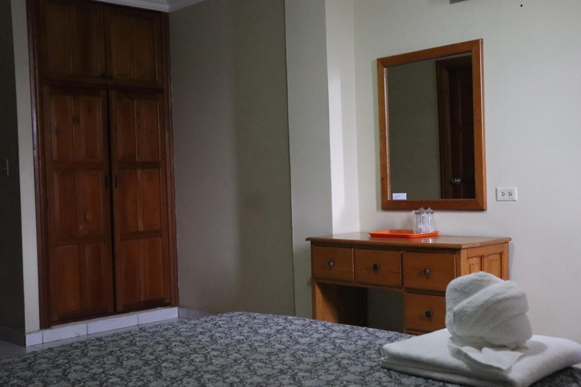 Hotel Toledo David Bagian luar foto